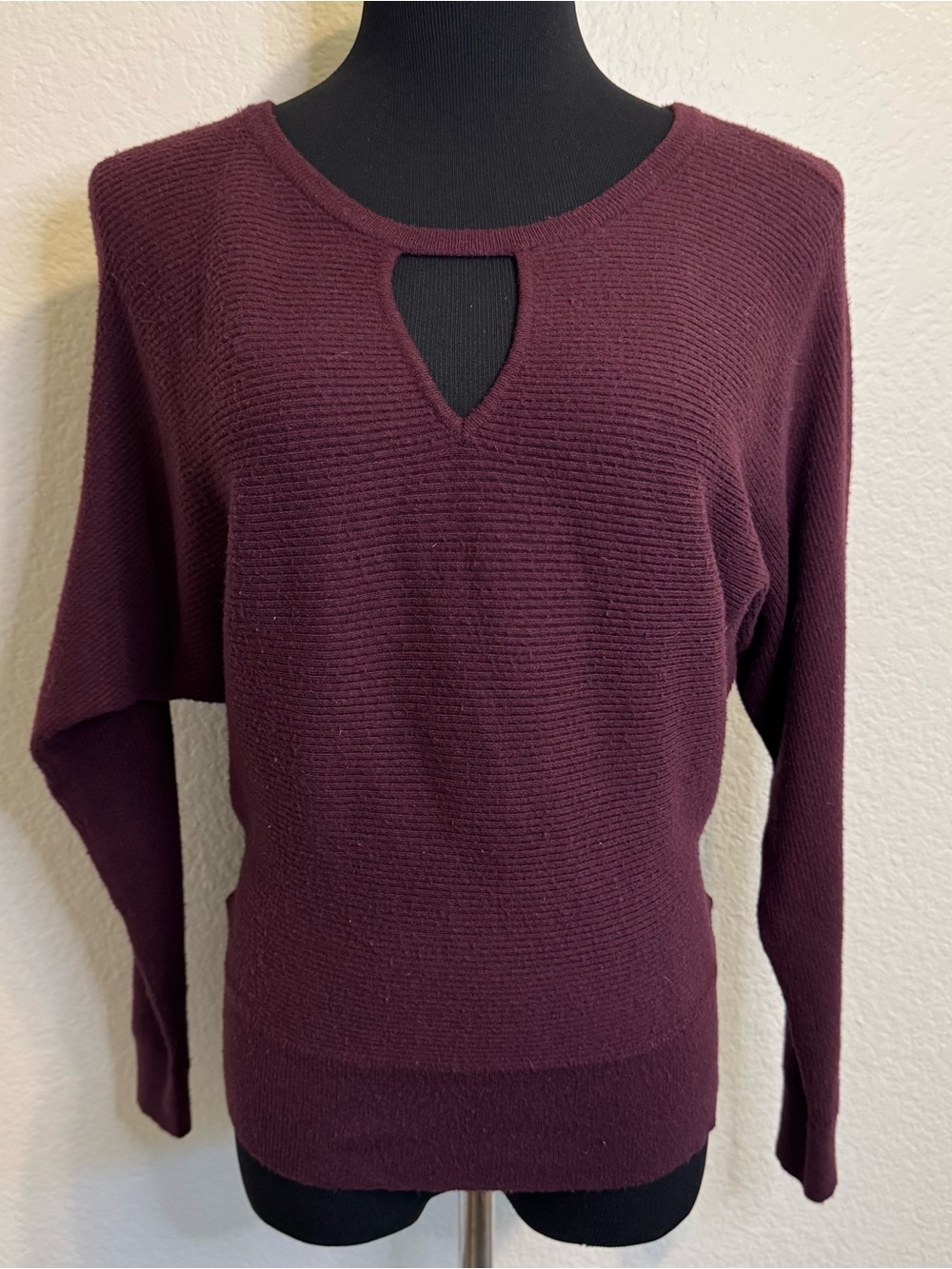 Express Women's Plum Keyhole Sweater - S